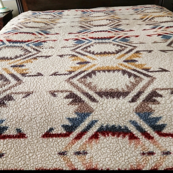 PENDLETON Avra Valley Fleece Blanket King South Western Aztec Sherpa 110x92 - Picture 5 of 5